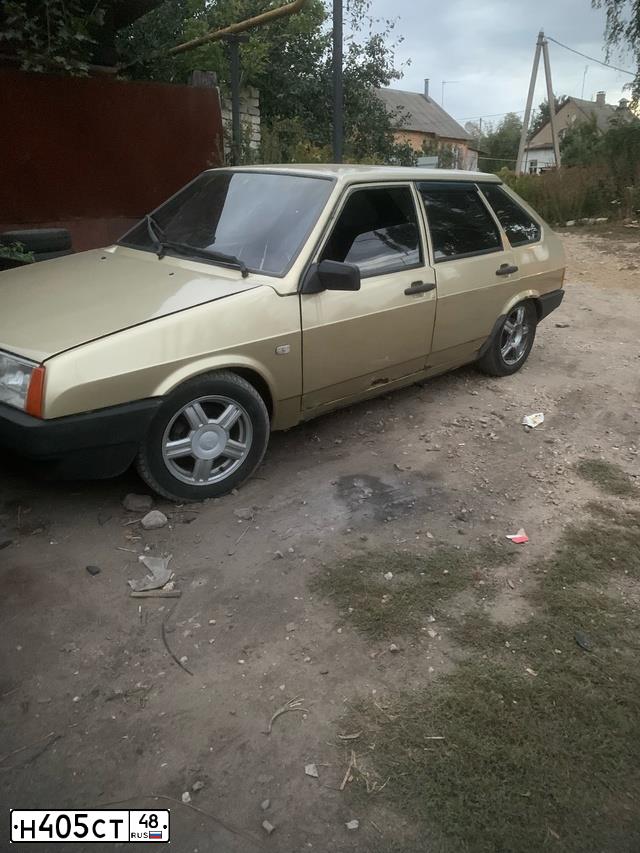 Фото автомобиля LADA 2109 SAMARA, 1995 — госномер Н405СТ48. Цвет: САФАРИ