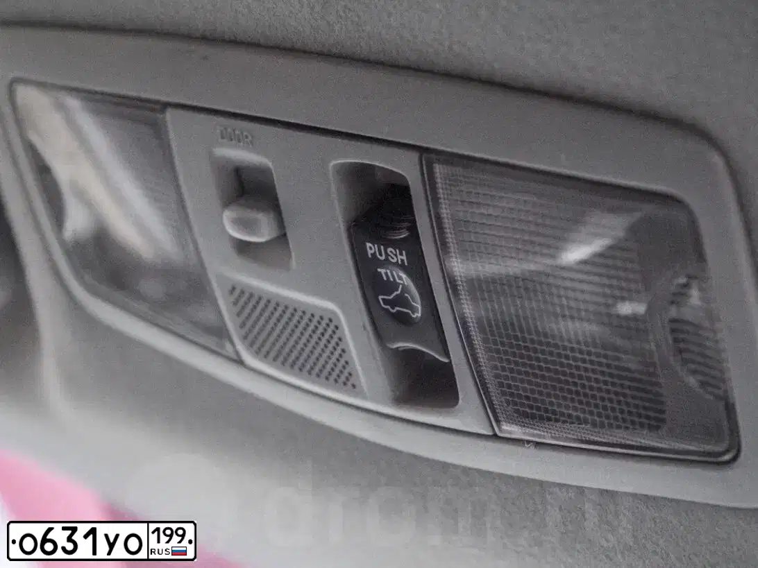 Фото автомобиля MITSUBISHI OUTLANDER, 2006 — госномер У045ХО22. Цвет: ЧЕРНЫЙ