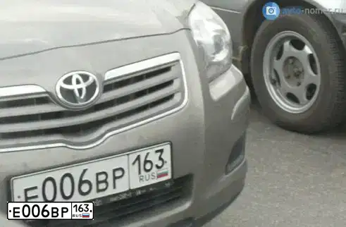 Фото автомобиля SUBARU FORESTER, 2011 — госномер Е006ВР163. Цвет: СЕРЕБРИСТЫЙ