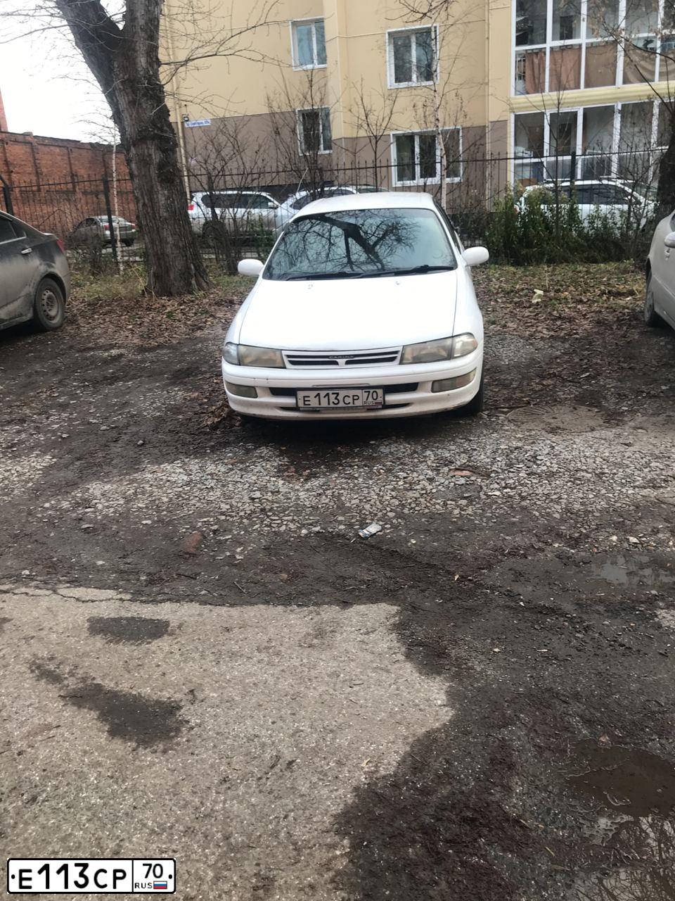 Фото автомобиля TOYOTA CARINA, 1996 — госномер К925ОУ122