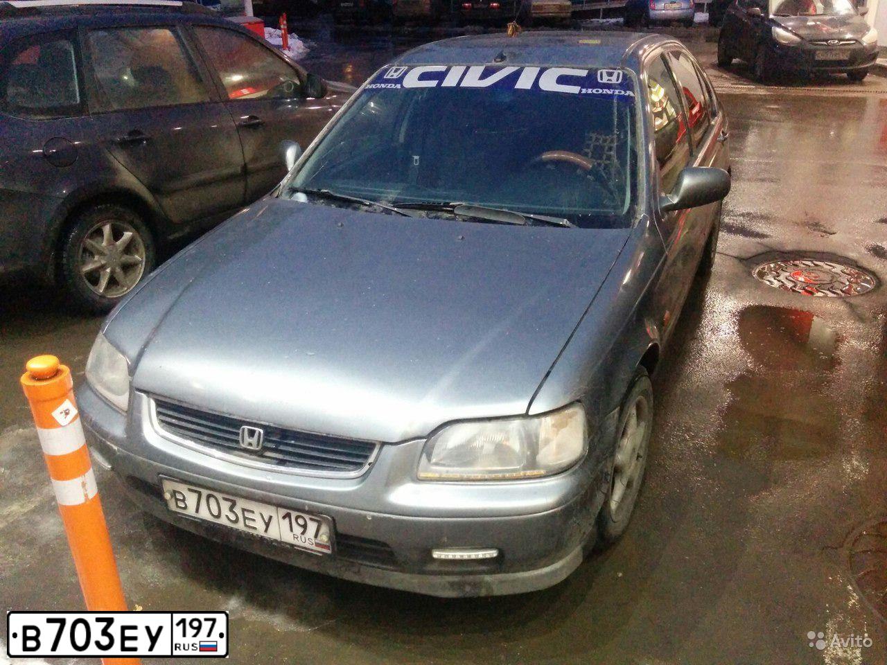 Фото автомобиля HONDA CIVIC, 1996 — госномер В703ЕУ197. Цвет: ЧЕРНЫЙ