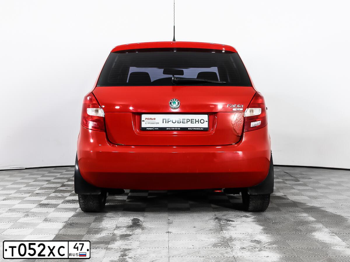 Фото автомобиля SKODA FABIA, 2011 — госномер К765СМ53. Цвет: Красный