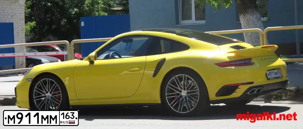 Фото автомобиля PORSCHE 911, 2017 — госномер М911ММ163. Цвет: ЖЁЛТЫЙ