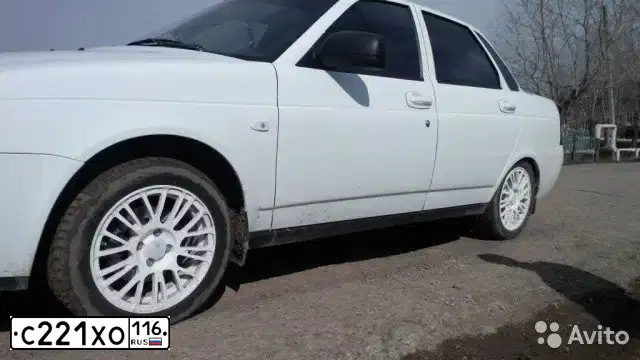 Фото автомобиля LADA PRIORA, 2013 — госномер Е521АМ09