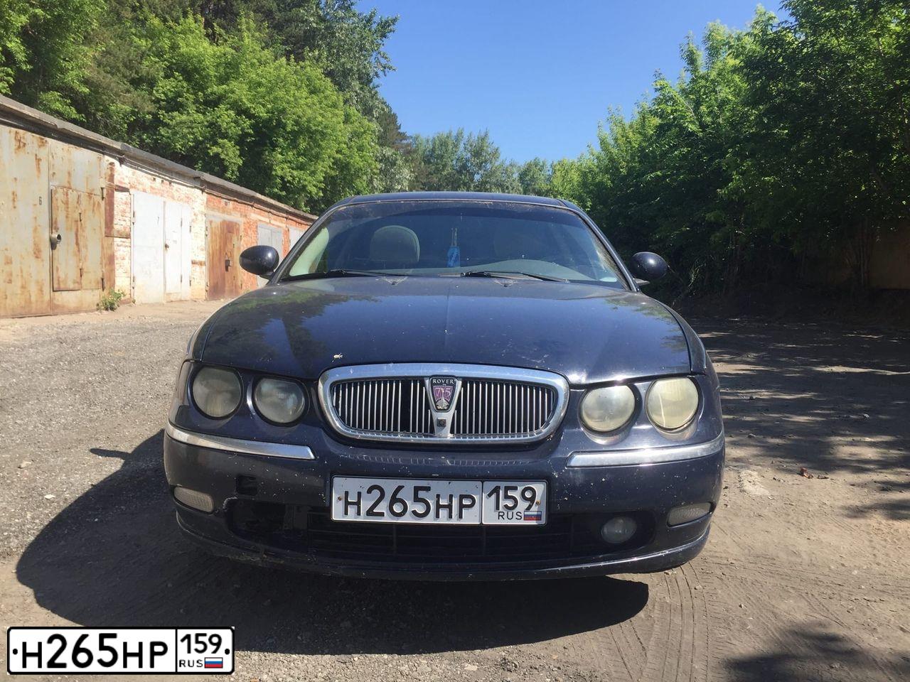 Фото автомобиля РОВЕР 75, 2000 — госномер Е481ХТ18. Цвет: Темно-синий