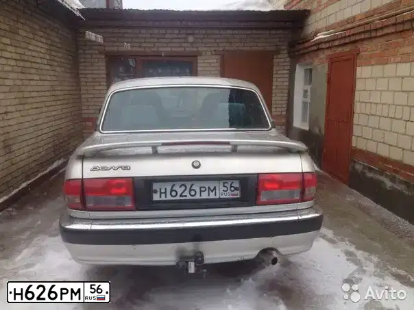 Фото автомобиля GAZ 3110 WOLGA, 2006 — госномер Н626РМ56. Цвет: СЕРЕБРИСТО-БЕЖЕВЫЙ