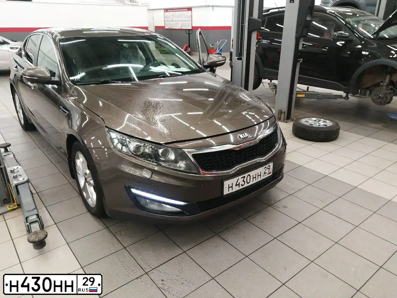 Фото автомобиля KIA OPTIMA, 2013 — госномер К493СВ35. Цвет: БЕЖЕВЫЙ