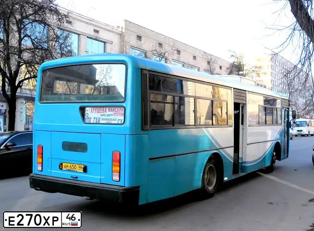 Фото автомобиля HYUNDAI AERO, 2000 — госномер А018СР777. Цвет: белый зеленый