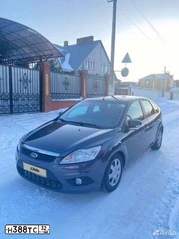 Фото автомобиля FORD FOCUS, 2009 — госномер Н388ТС32. Цвет: ТЕМНО-СЕРЫЙ