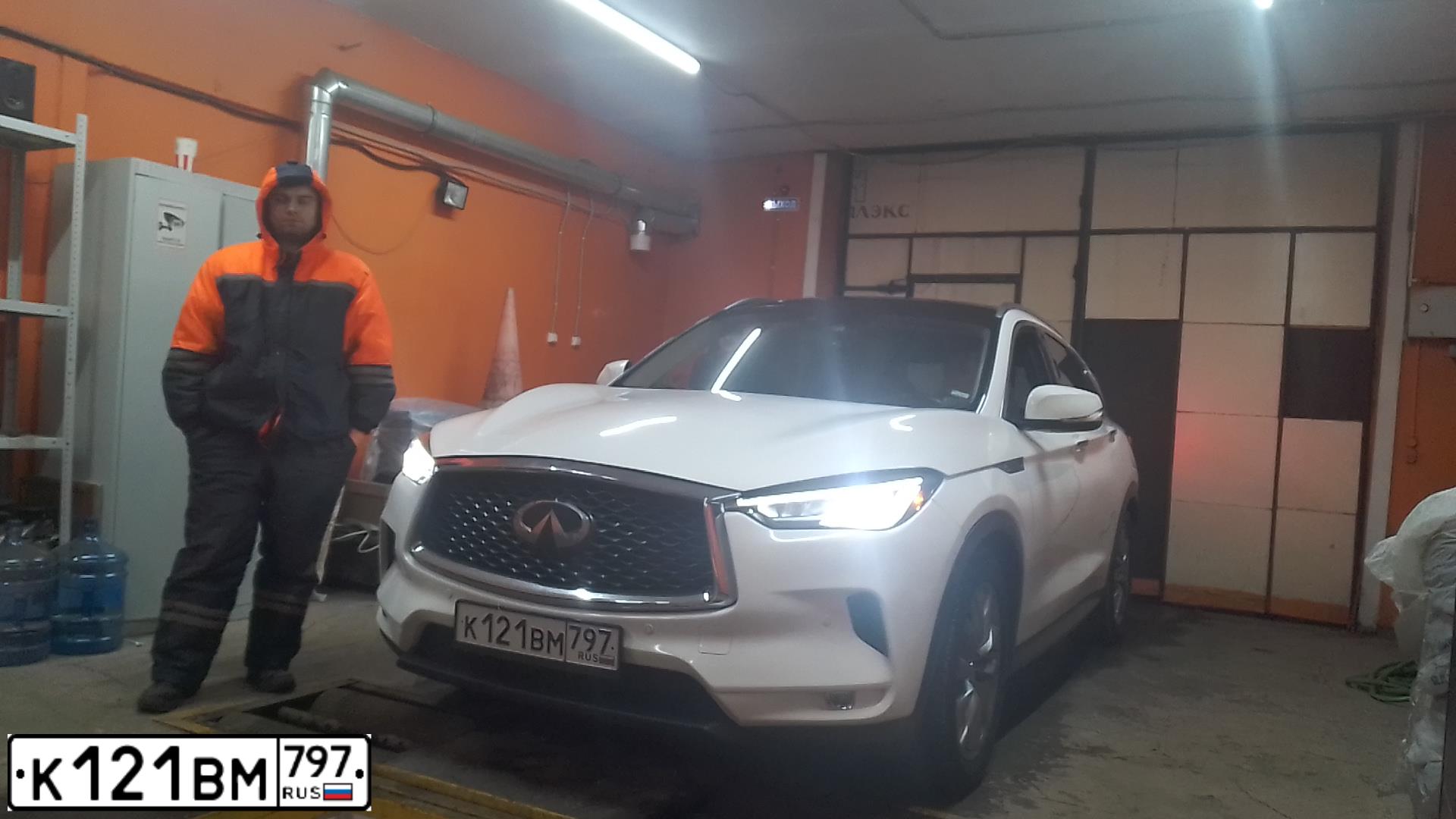 Фото автомобиля ИНФИНИТИ QX50, 2019 — госномер М649СВ67. Цвет: Белый