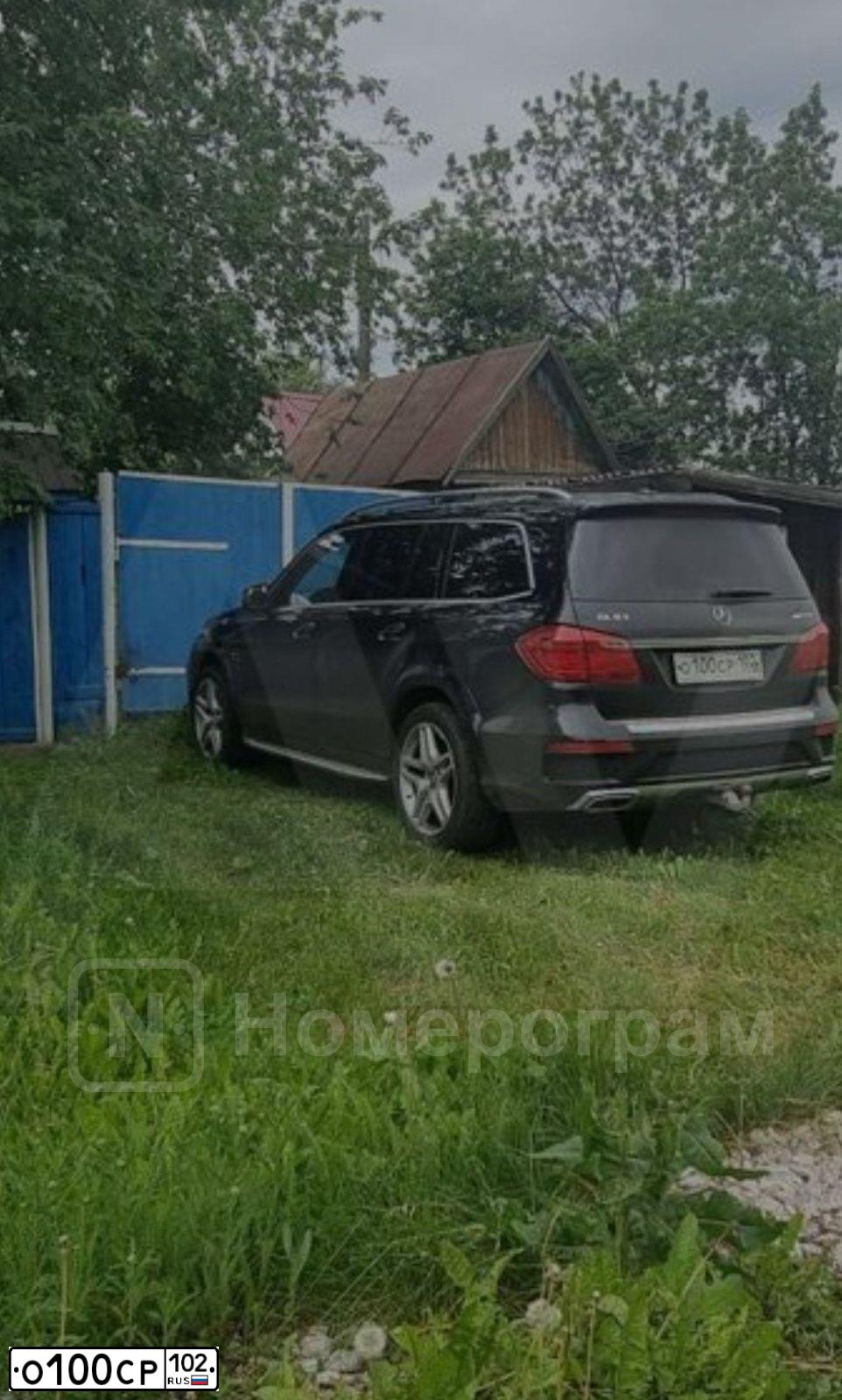 Фото автомобиля LADA 2108 SAMARA, 1998 — госномер О100СР102. Цвет: ТЕМНО-КРАСНЫЙ