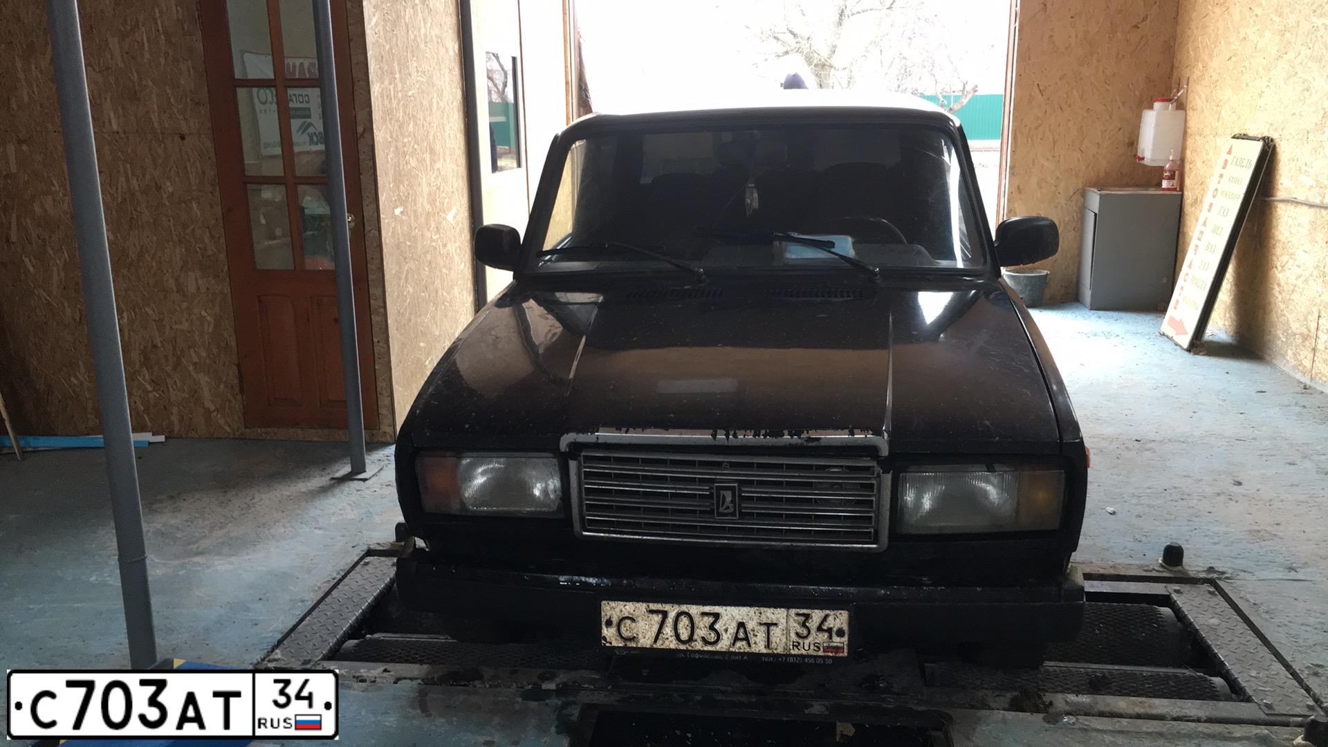 Фото автомобиля LADA 2107, 2007 — госномер О538НА64. Цвет: ЧЕРНЫЙ