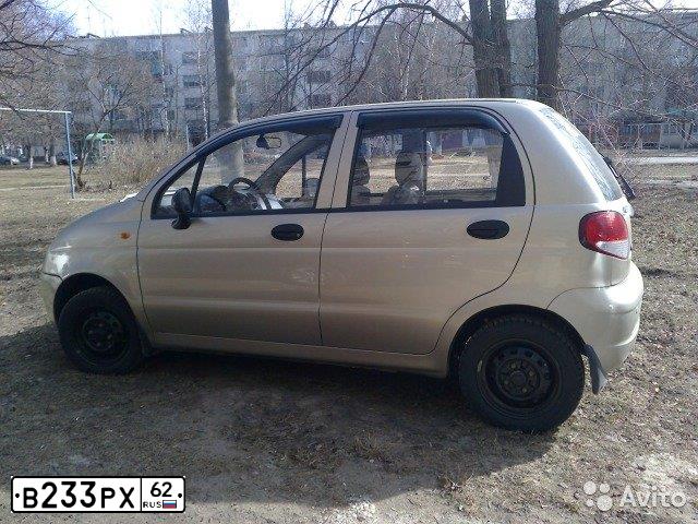 Фото автомобиля DAEWOO MATIZ, 2013 — госномер В233РХ62. Цвет: САХАРА