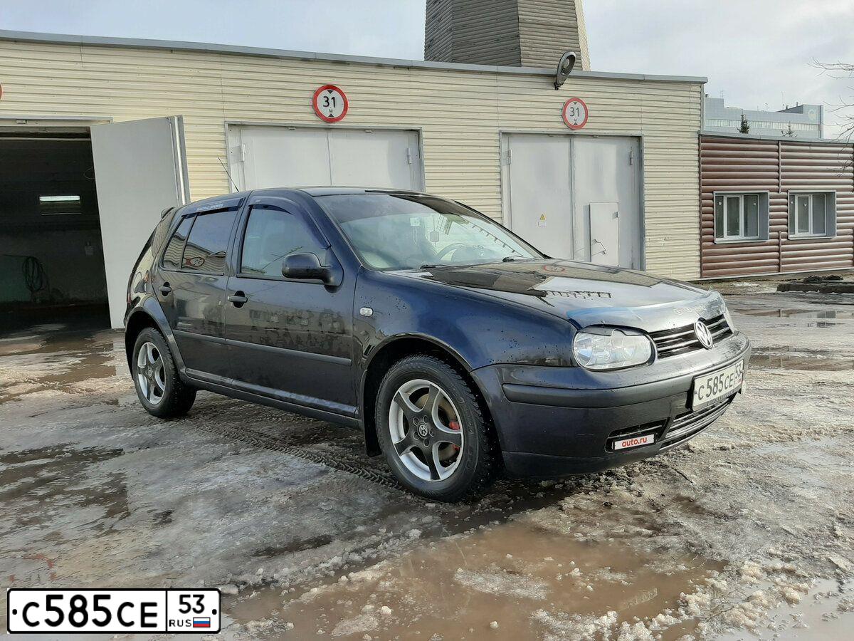 Фото автомобиля VOLKSWAGEN GOLF, 1999 — госномер С585СЕ53. Цвет: ЧЕРНЫЙ