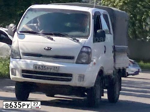 Фото автомобиля TOYOTA LANDCRUISER, 2012 — госномер К202ОТ152. Цвет: ЧЕРНЫЙ