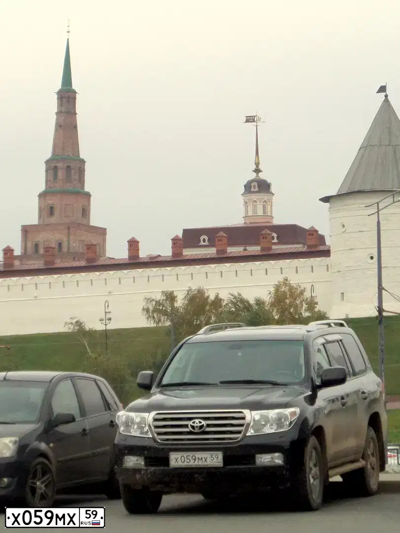 Фото автомобиля LANDROVER RANGE ROVER SPORT, 2008 — госномер Х059МХ59