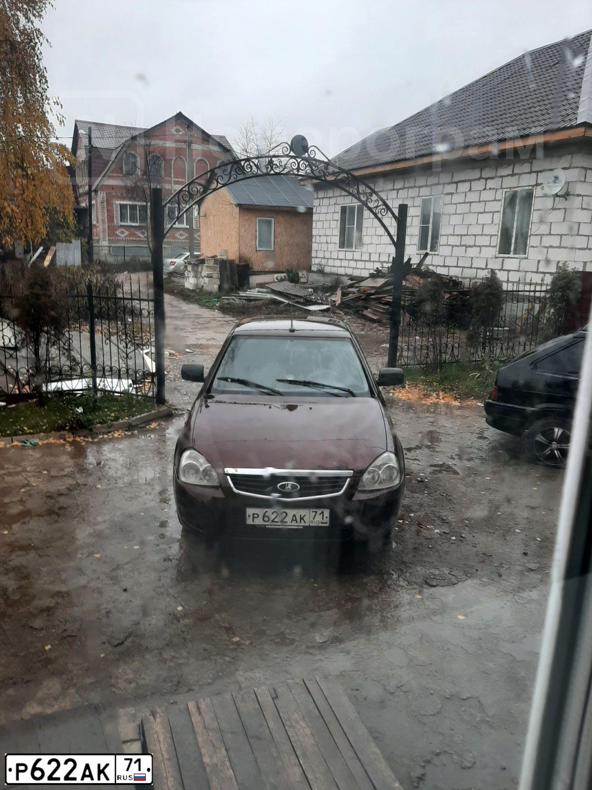 Фото автомобиля LADA 2172 PRIORA, 2012 — госномер Р622АК71. Цвет: ТЕМНО-ВИШНЕВЫЙ