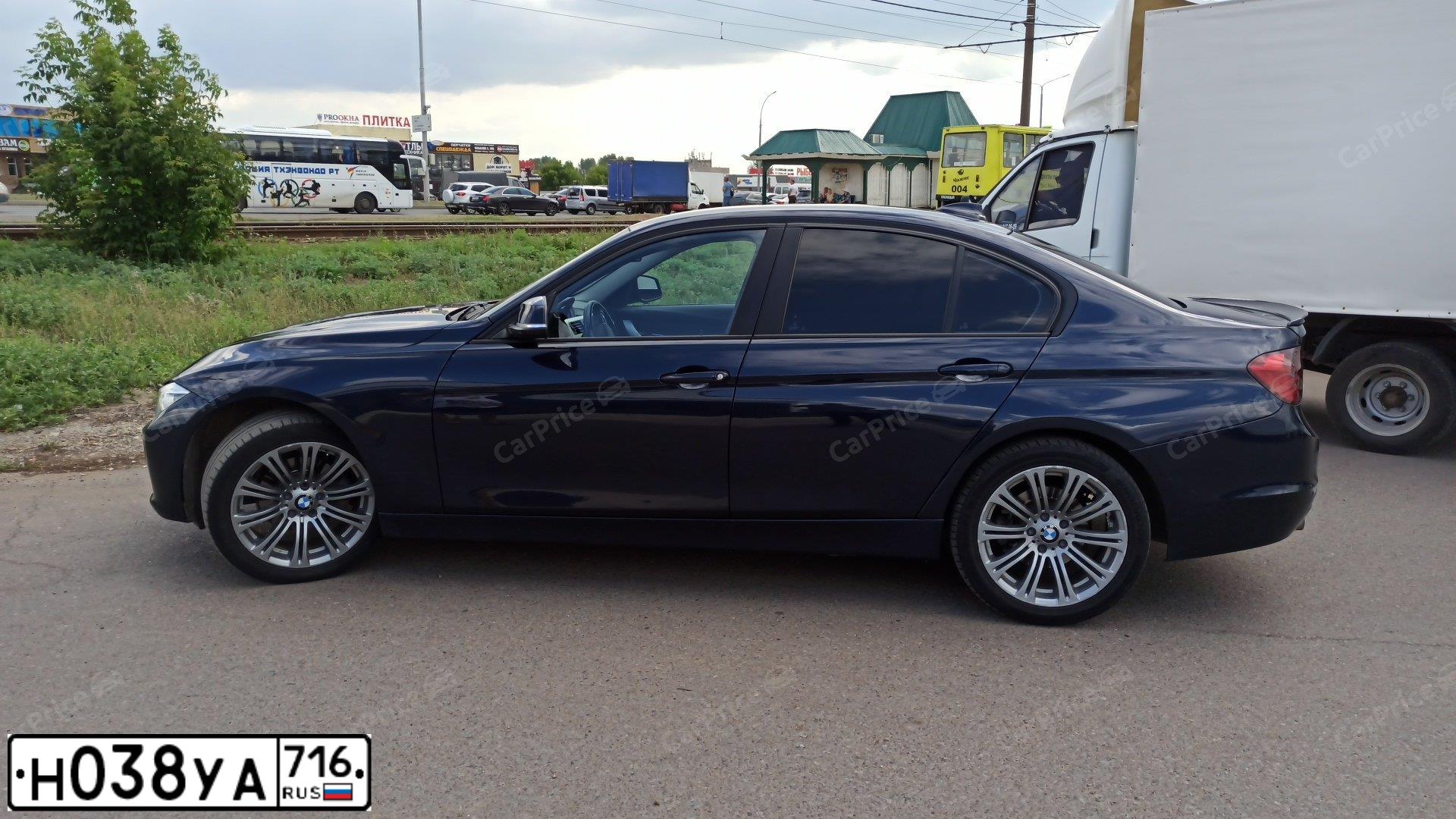 Фото автомобиля BMW 316I, 2014 — госномер Т014СУ18. Цвет: синий