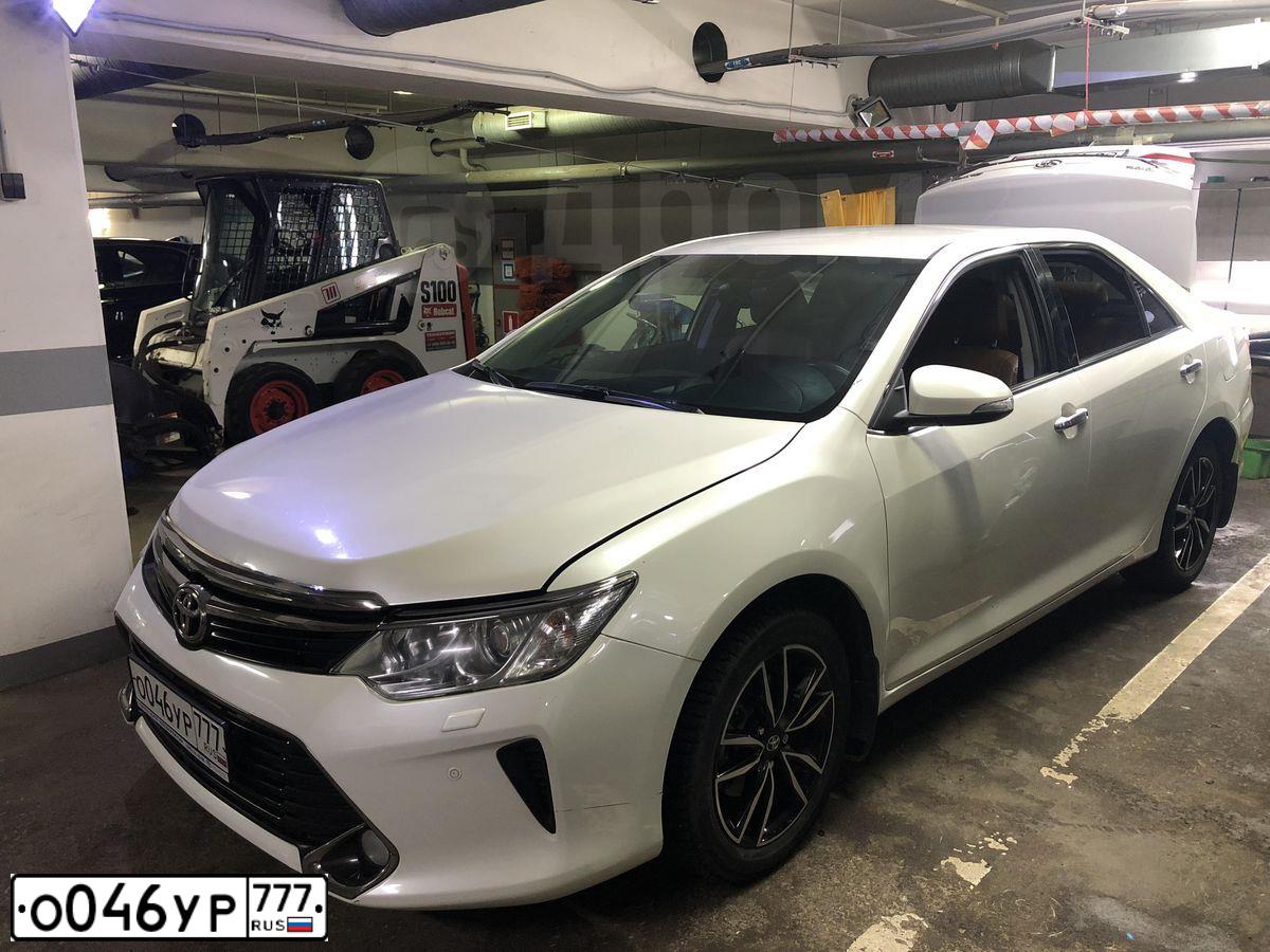Фото автомобиля TOYOTA CAMRY, 2016 — госномер К629ТЕ69. Цвет: БЕЛЫЙ ПЕРЛАМУТР