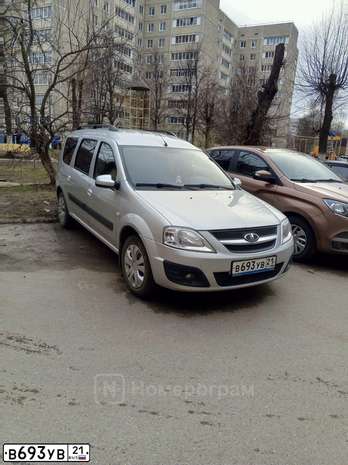 Фото автомобиля LADA LARGUS, 2013 — госномер В693УВ21. Цвет: СЕРЕБРИСТЫЙ