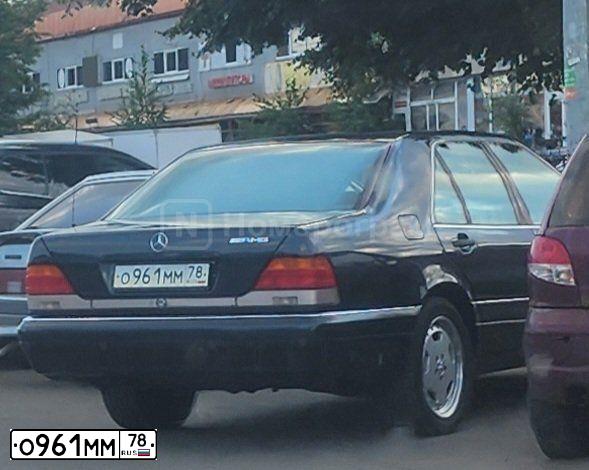 Фото автомобиля MERCEDES S-KLASSE, 1995 — госномер М666СМ78. Цвет: ТЕМНО-СИНИЙ