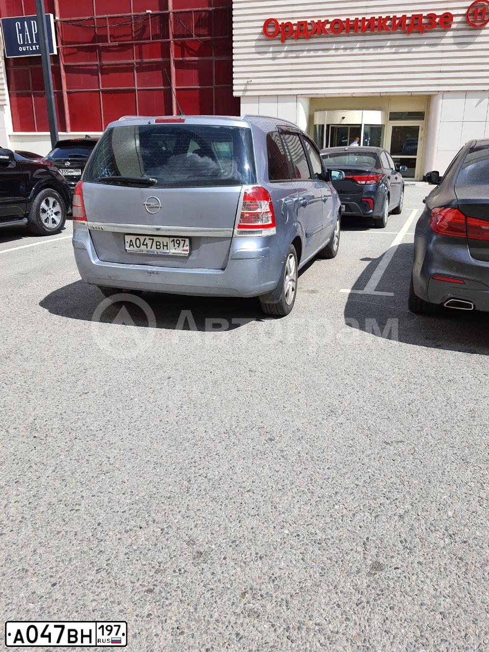 Фото автомобиля OPEL ZAFIRA, 2010 — госномер А047ВН197. Цвет: СЕРЕБРИСТЫЙ