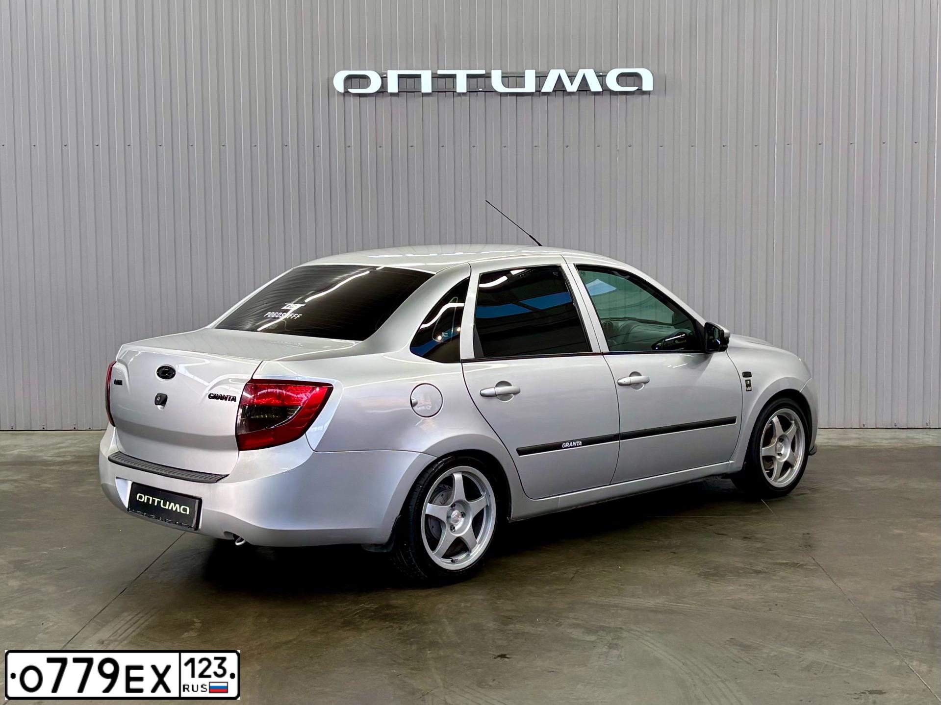 Фото автомобиля LADA 2190 GRANTA, 2012 — госномер О779ЕХ123. Цвет: Серебристый