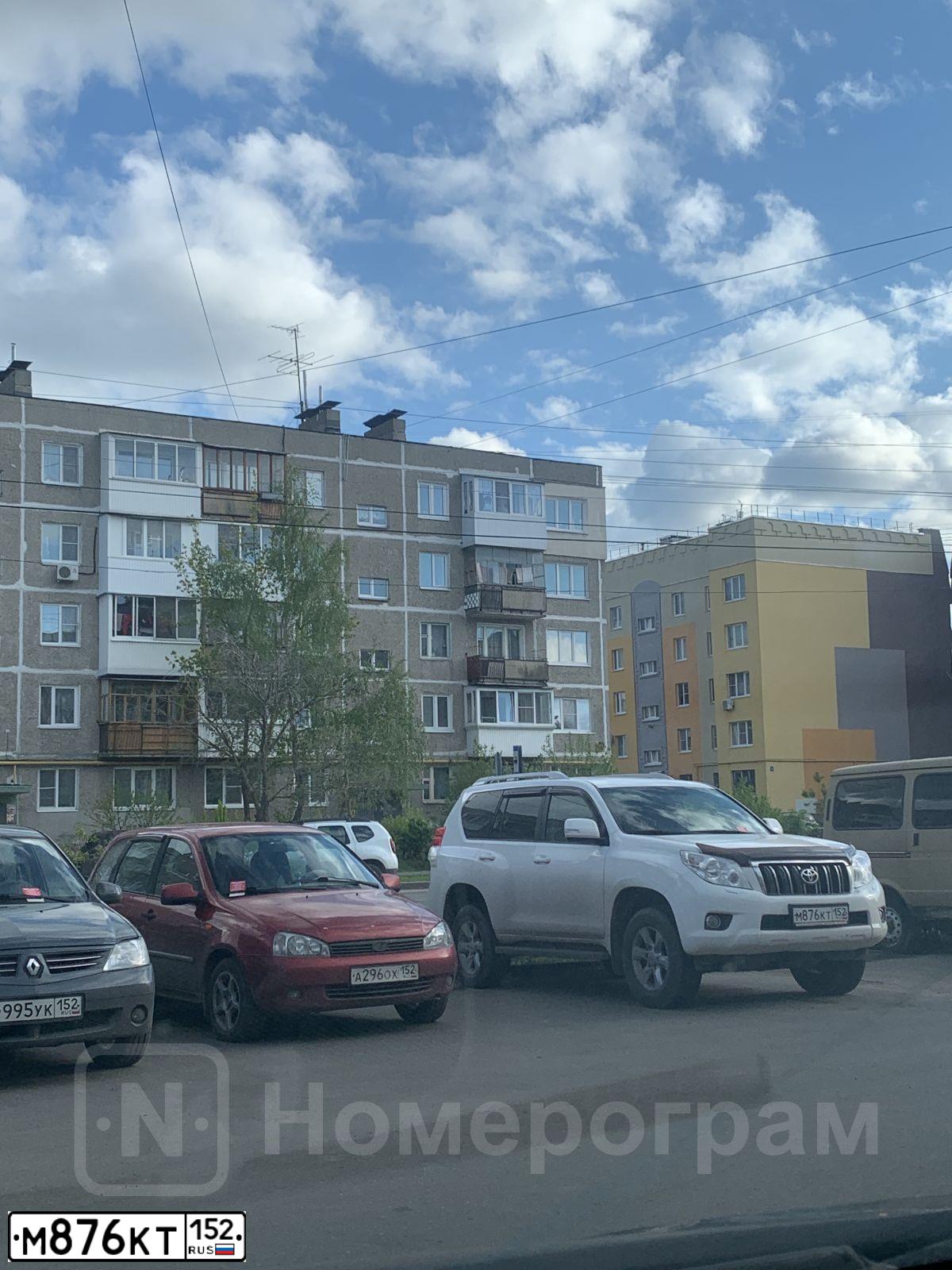 Фото автомобиля TOYOTA LANDCRUISER, 2013 — госномер М876КТ152. Цвет: БЕЛЫЙ