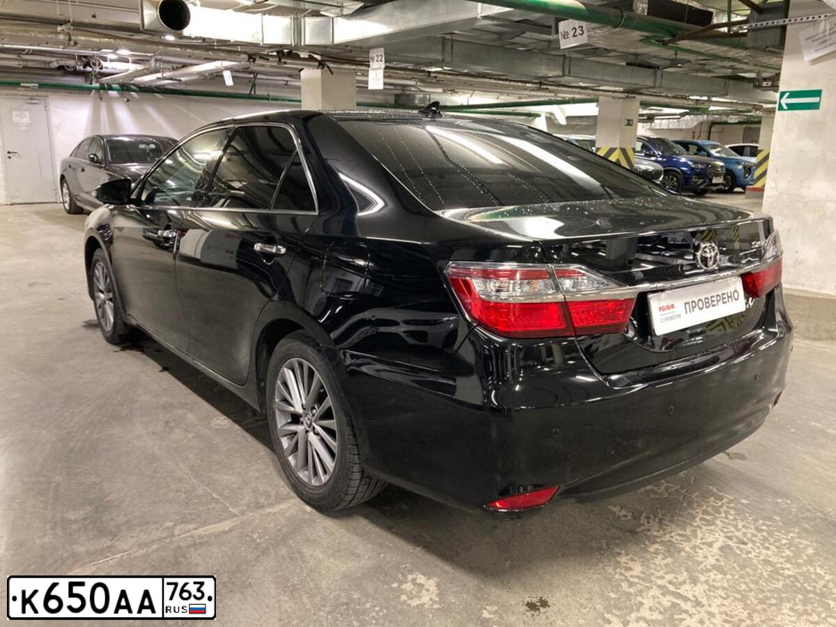 Фото автомобиля TOYOTA CAMRY, 2018 — госномер С322МН198. Цвет: ЧЕРНЫЙ МЕТАЛЛИК