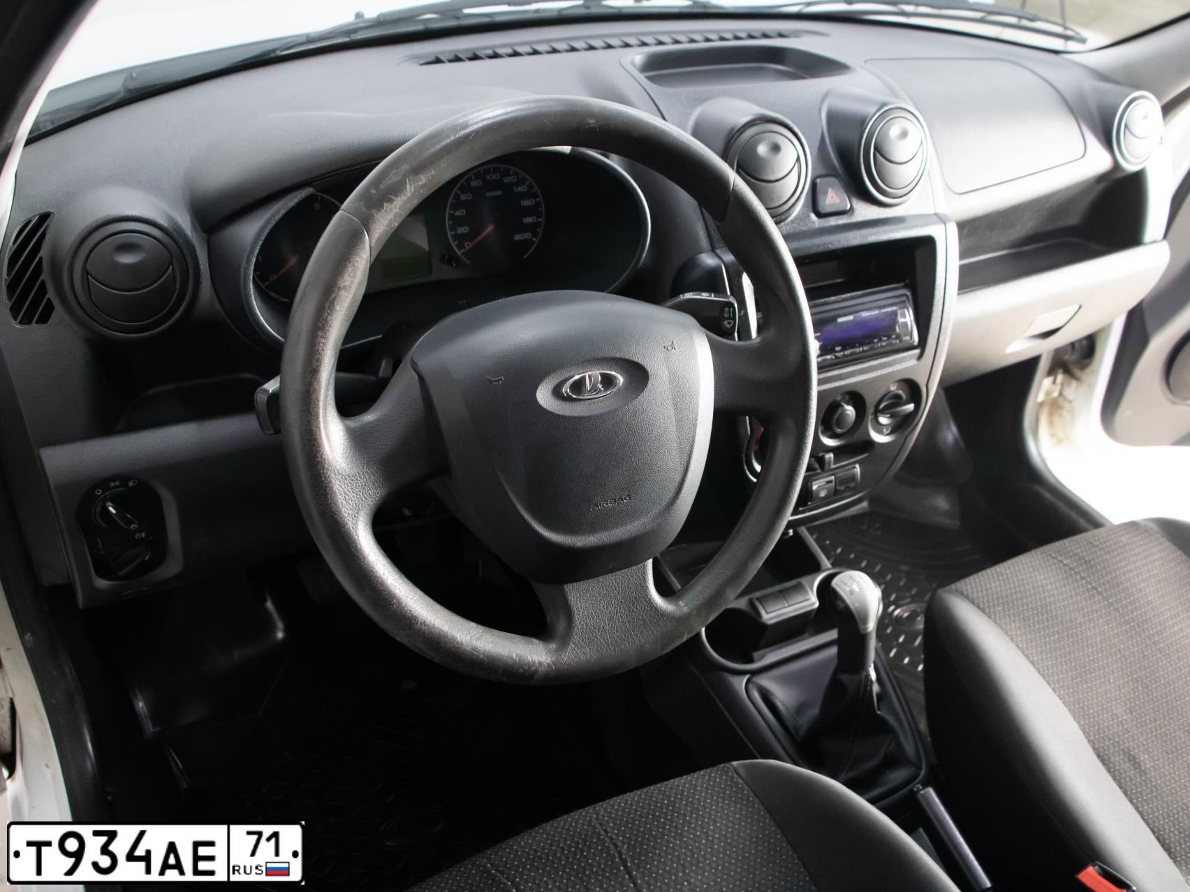 Фото автомобиля LADA GRANTA, 2016 — госномер Р707РВ40. Цвет: Белый