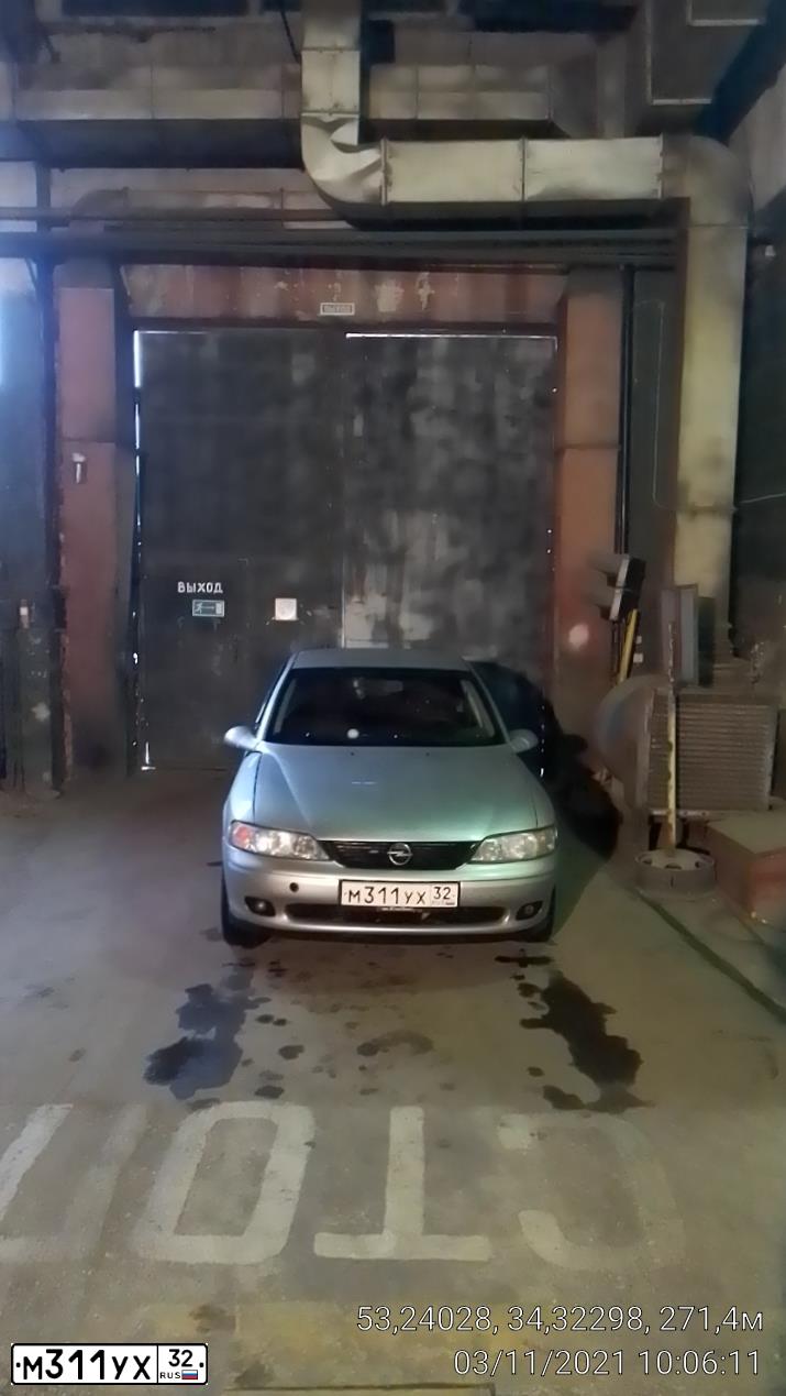 Фото автомобиля OPEL VECTRA, 1999 — госномер Е333ЕМ32. Цвет: СЕРЕБРИСТЫЙ