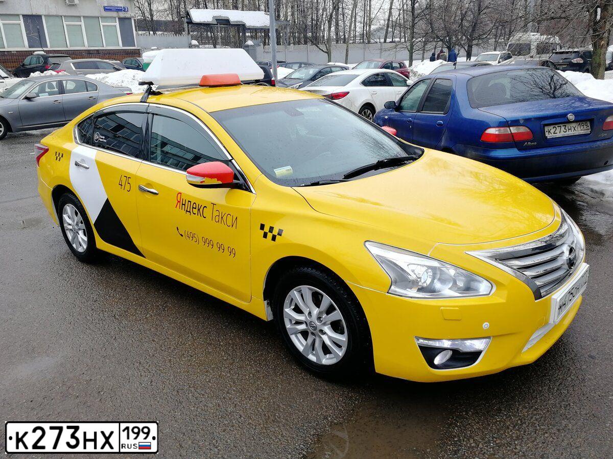 Фото автомобиля FIAT ALBEA, 2008 — госномер Е829НО790. Цвет: синий