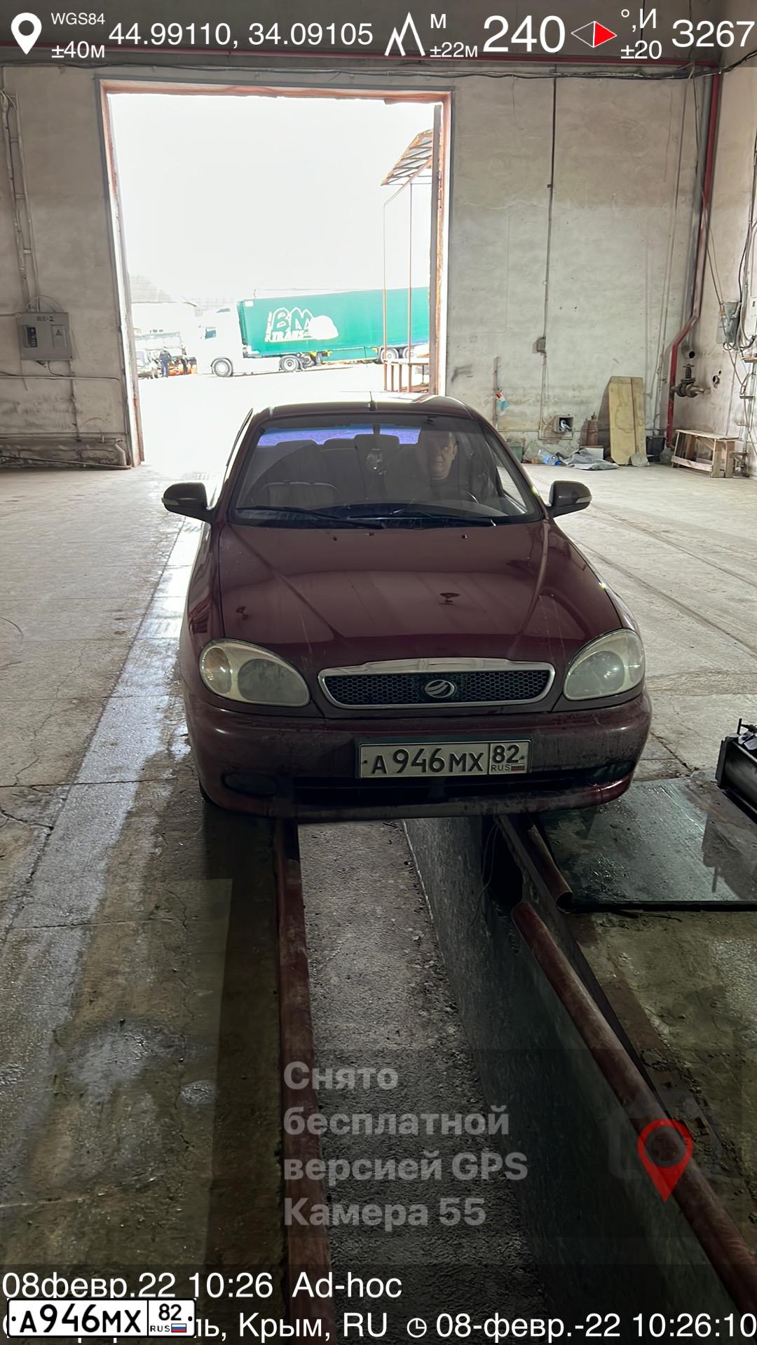 Фото автомобиля ЗАЗ СЕНС, 2014 — госномер А946МХ82. Цвет: Красный