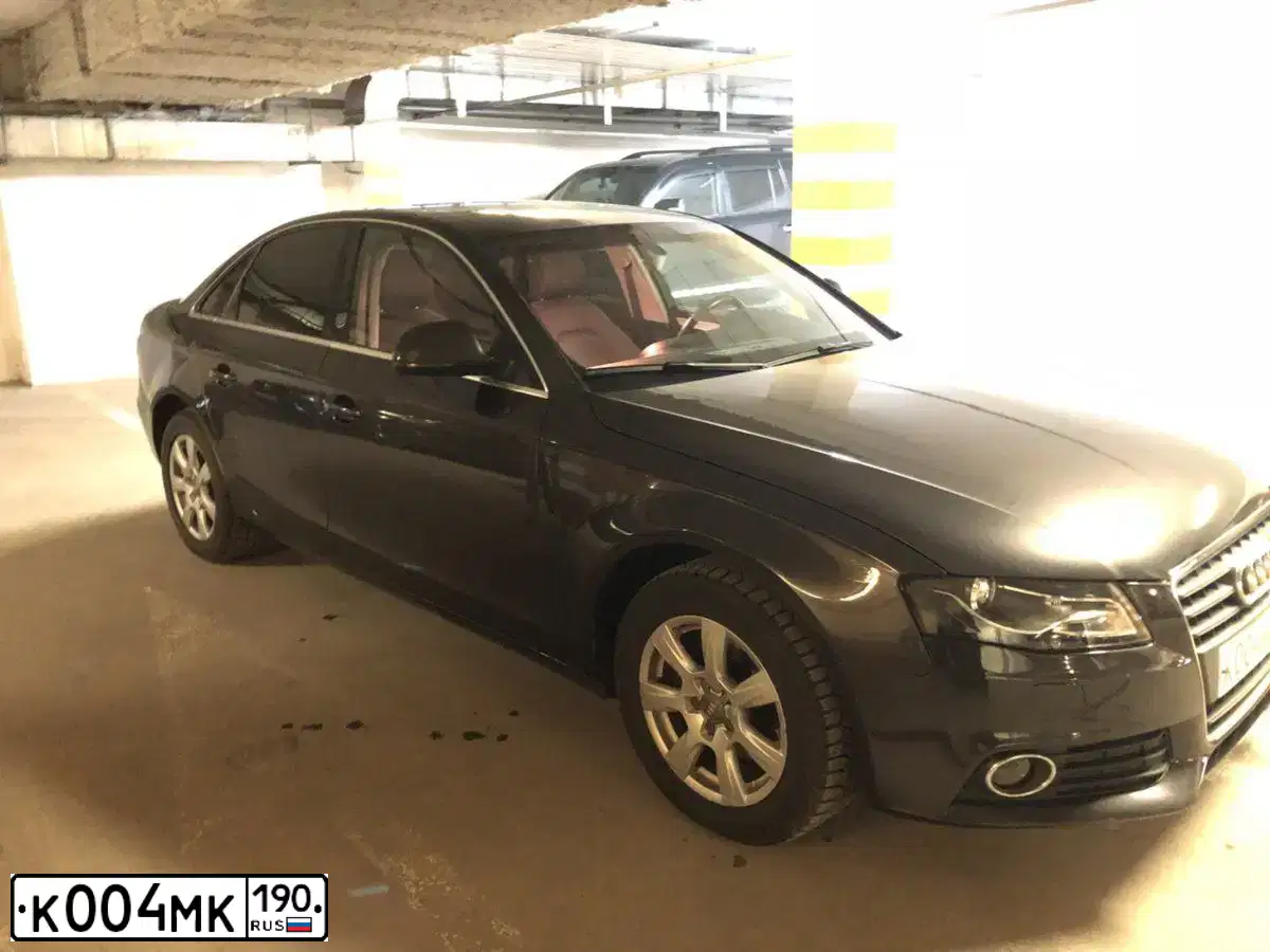 Фото автомобиля AUDI A4, 2008 — госномер А985СА198. Цвет: ЧЕРНЫЙ