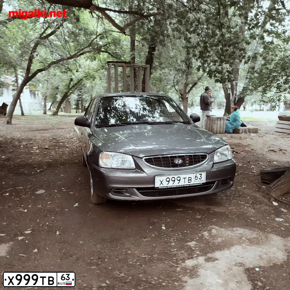 Фото автомобиля TAGAZ ACCENT, 2005 — госномер Х999ТВ63. Цвет: СЕРЫЙ