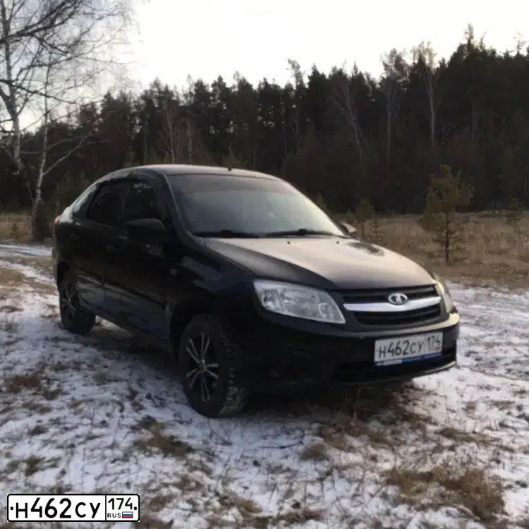 Фото автомобиля LADA 2191 GRANTA, 2014 — госномер Н462СУ174. Цвет: ЧЕРНЫЙ