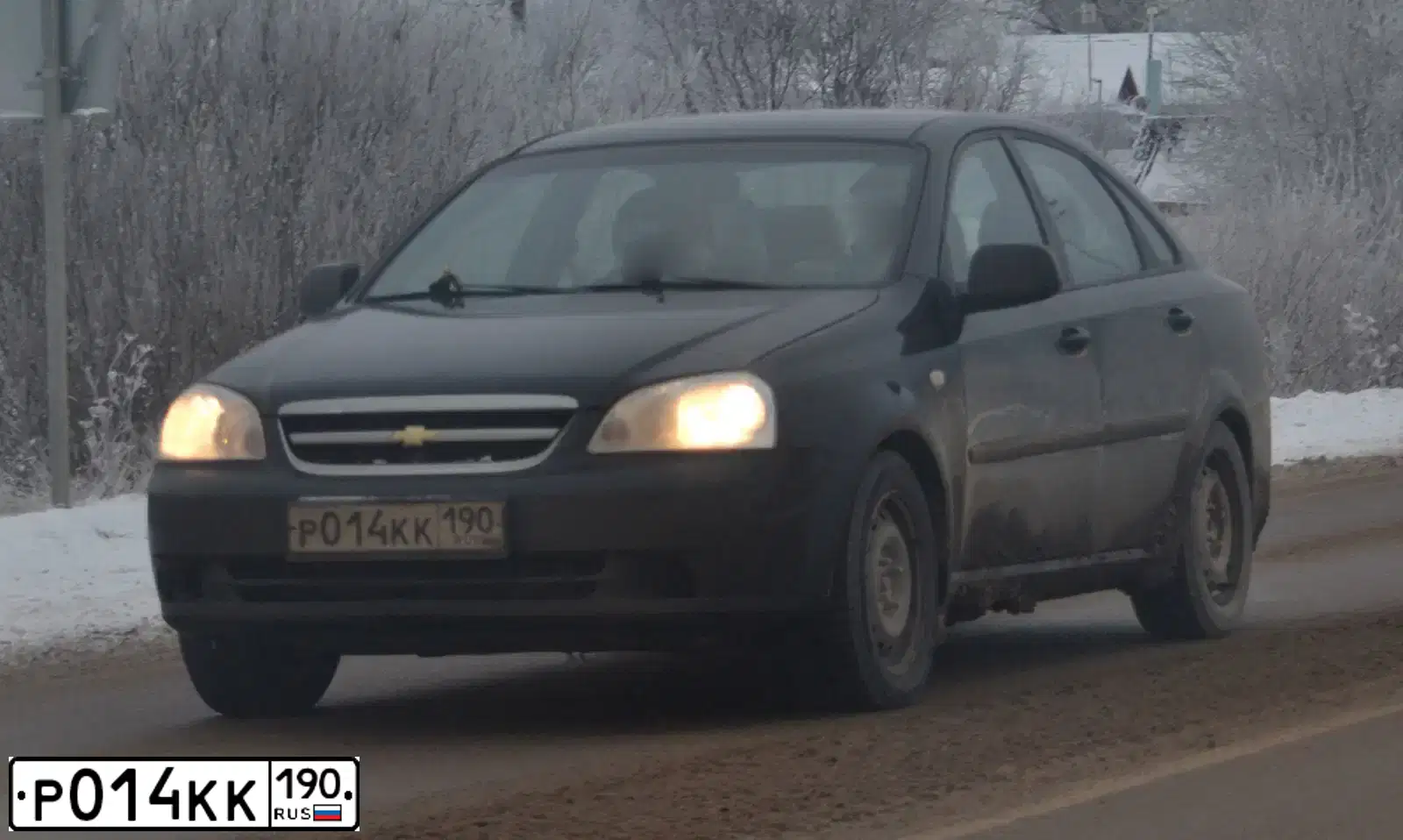 Фото автомобиля CHEVROLET LACETTI, 2010 — госномер М050АА250. Цвет: ЧЕРНЫЙ