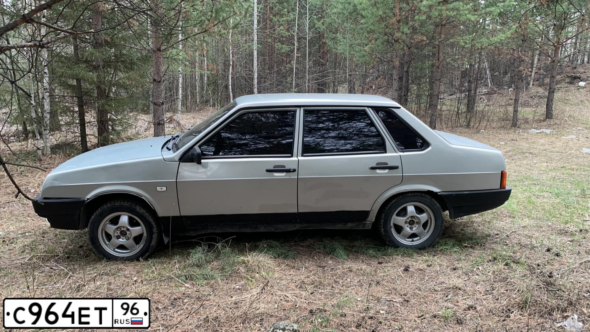Фото автомобиля LADA 2109 SAMARA, 1999 — госномер С964ЕТ96. Цвет: ЖЕЛТО-ЗЕЛЕНЫЙ