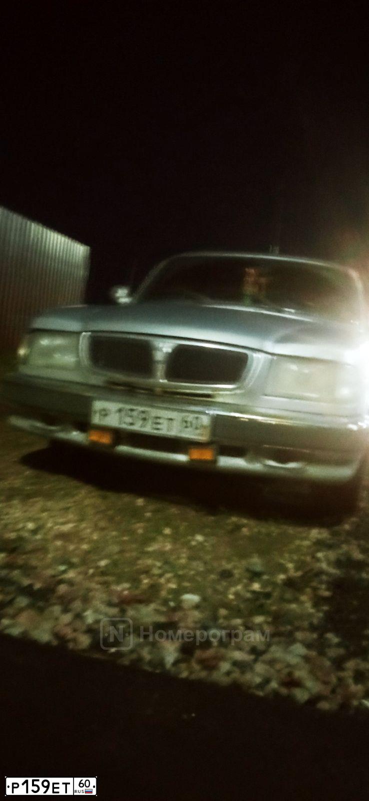 Фото автомобиля GAZ 3110 WOLGA, 2003 — госномер Р159ЕТ60. Цвет: БУРАН
