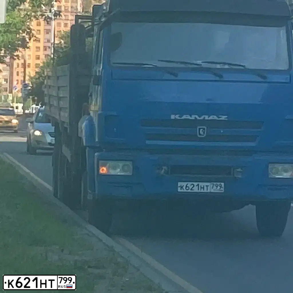 Фото автомобиля KAMAZ 65115 /6X4/, 2014 — госномер К621НТ799. Цвет: СИНИЙ