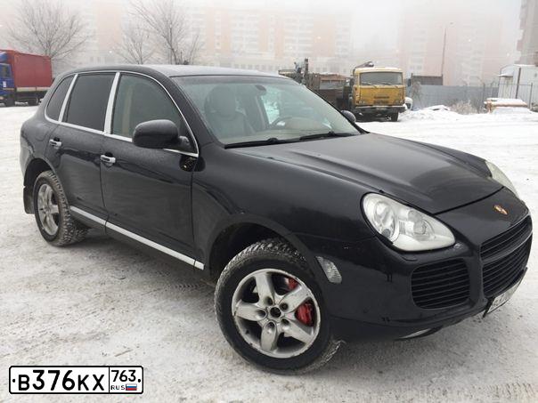 Фото автомобиля PORSCHE CAYENNE, 2005 — госномер В376КХ763. Цвет: ЧЕРНЫЙ