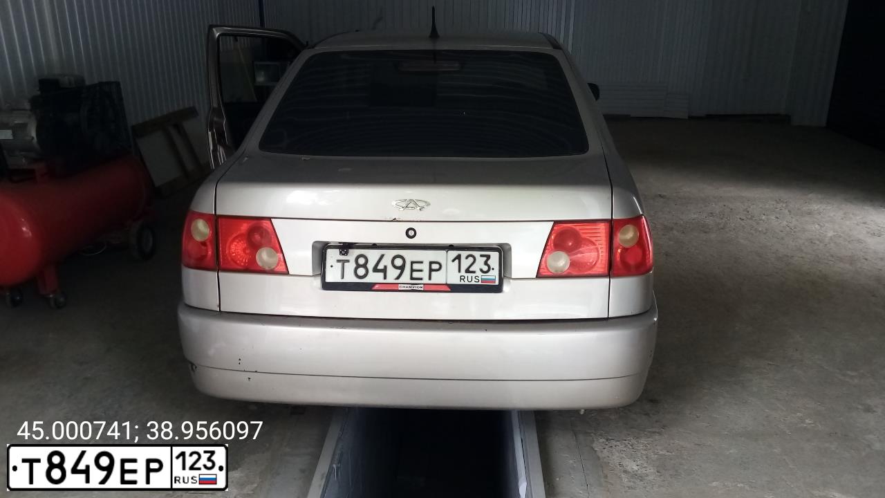 Фото автомобиля CHERY AMULET /FLAGCLOUD/, 2007 — госномер Т849ЕР123. Цвет: Серебристый