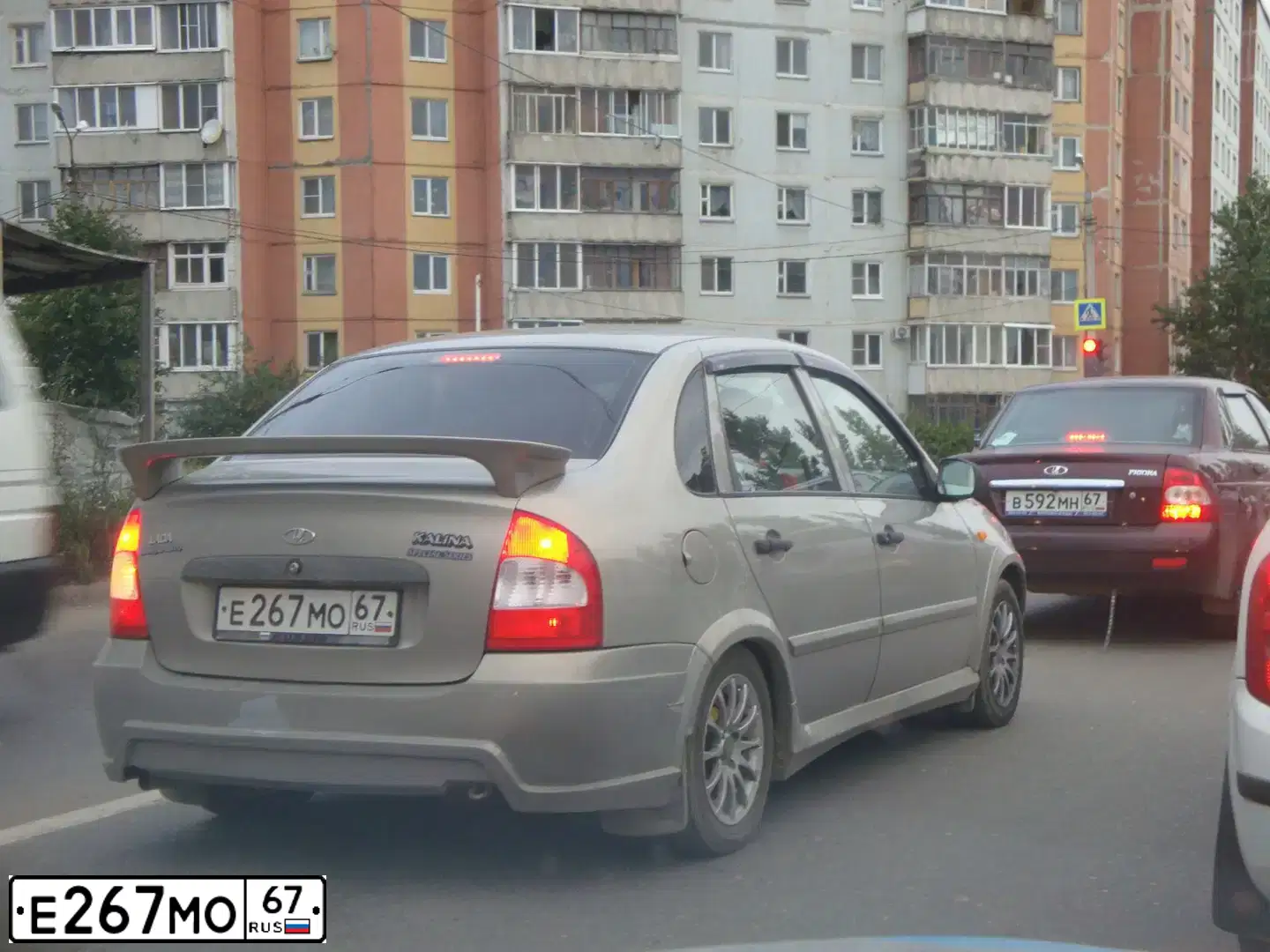 Фото автомобиля LADA 1118 KALINA, 2007 — госномер Е267МО67. Цвет: СЕРЕБРИСТЫЙ