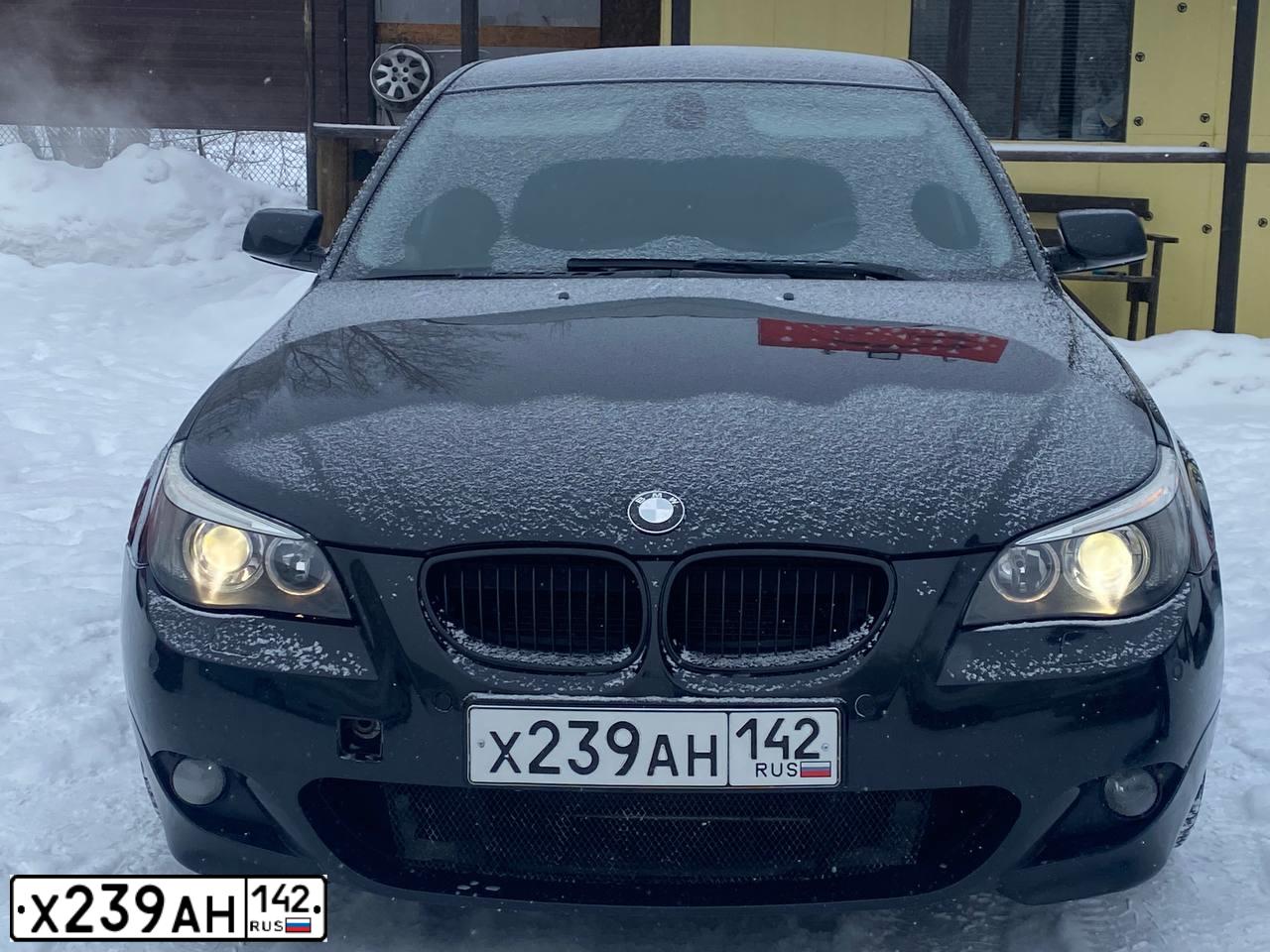 Фото автомобиля BMW 530IA, 2005 — госномер С696УУ55. Цвет: ЧЕРНЫЙ