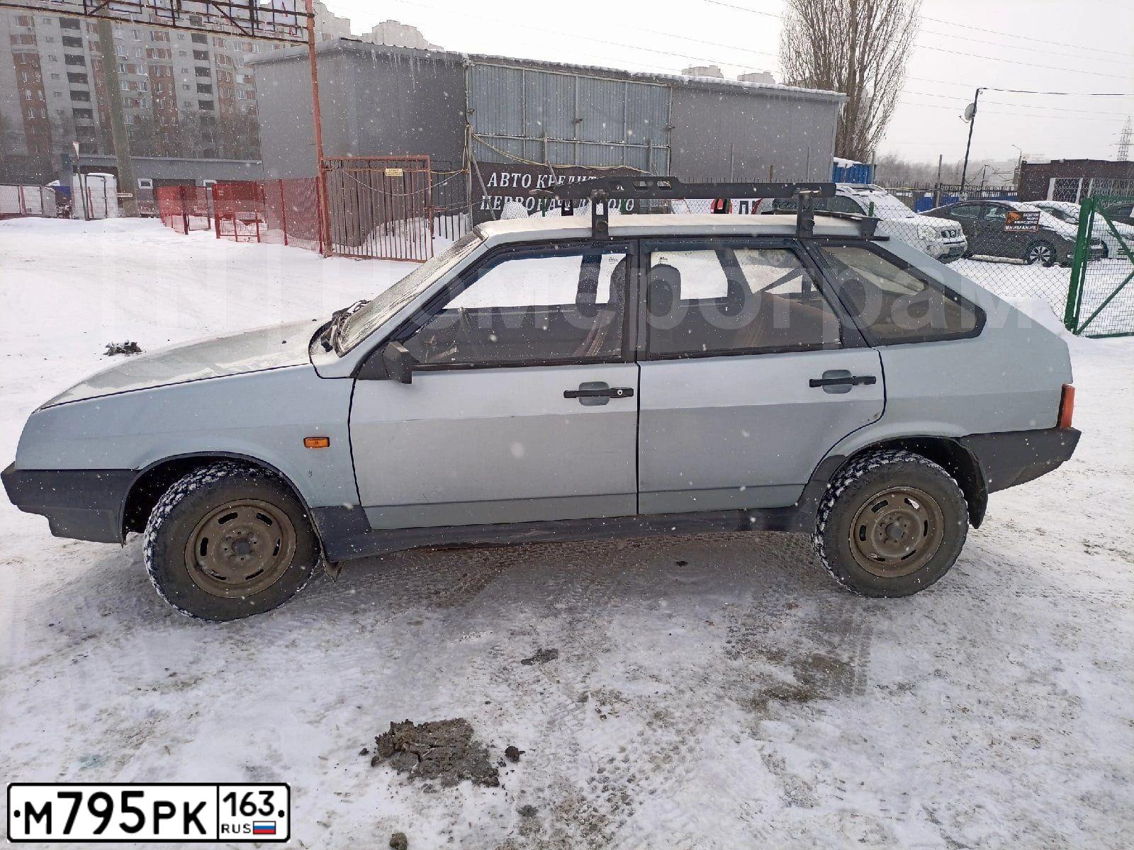 Фото автомобиля LADA 2109 SAMARA, 2001 — госномер М795РК163. Цвет: СЕРЕБРИСТО-ГОЛУБОЙ