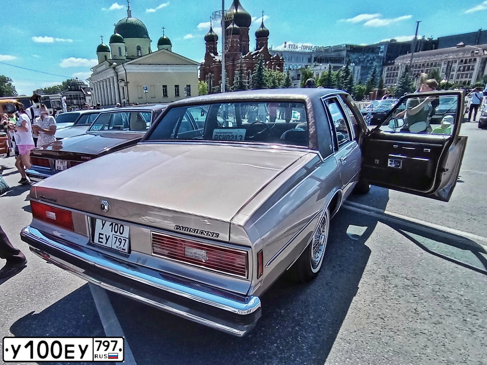 Фото автомобиля PONTIAC UNSPECIFIED, 1984 — госномер У100ЕУ797. Цвет: КОРИЧНЕВЫЙ СВЕТЛЫЙ
