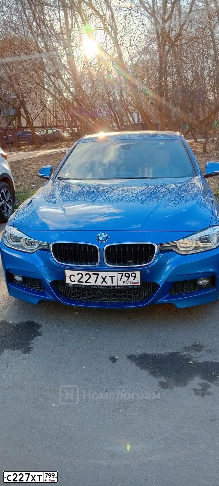 Фото автомобиля BMW SERIE 3, 2018 — госномер С227ХТ799. Цвет: синий
