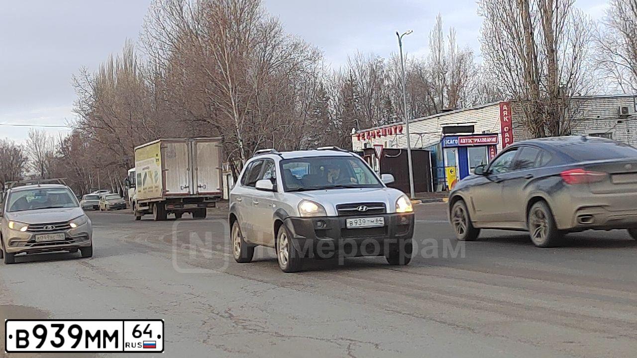 Фото автомобиля AUDI Q5, 2012 — госномер В939ММ64. Цвет: СЕРЕБРИСТЫЙ