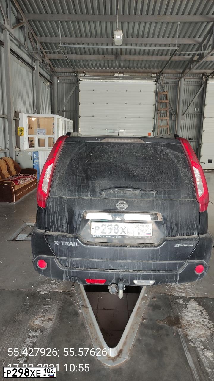 Фото автомобиля NISSAN X-TRAIL, 2014 — госномер Р298ХЕ102. Цвет: ЧЕРНЫЙ