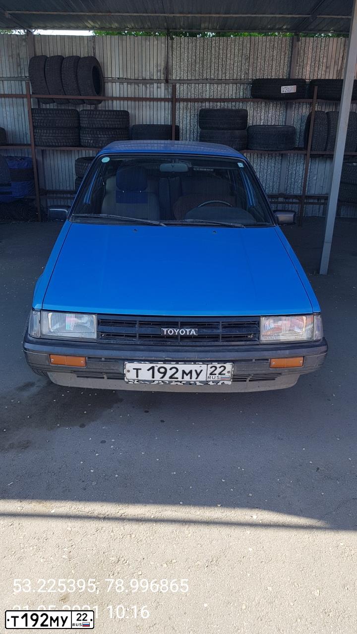 Фото автомобиля TOYOTA COROLLA, 1986 — госномер Т192МУ22. Цвет: ГОЛУБОЙ